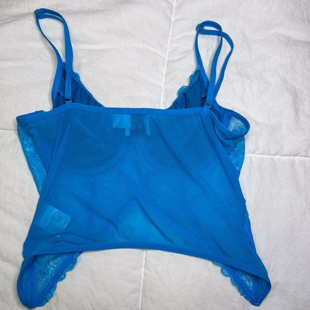 Blue lace going out top - Picture 3 of 3